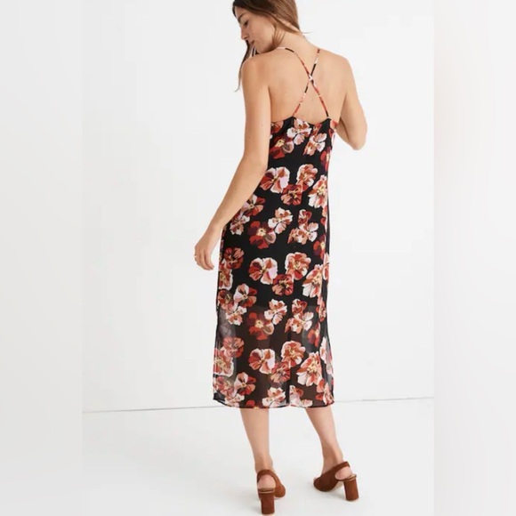 Sold - Picture 3 of 7